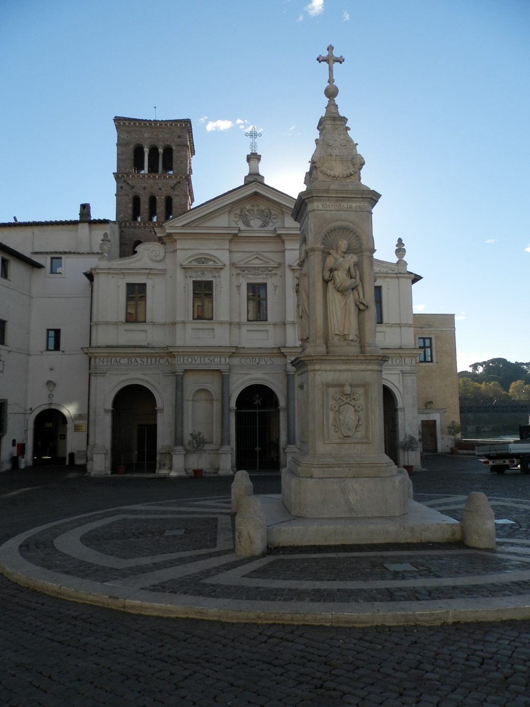 San Bartolomeo all'isola_Basilica_8.JPG